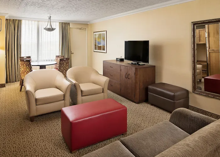 Crowne Plaza Louisville Airport Expo Ctr By Ihg