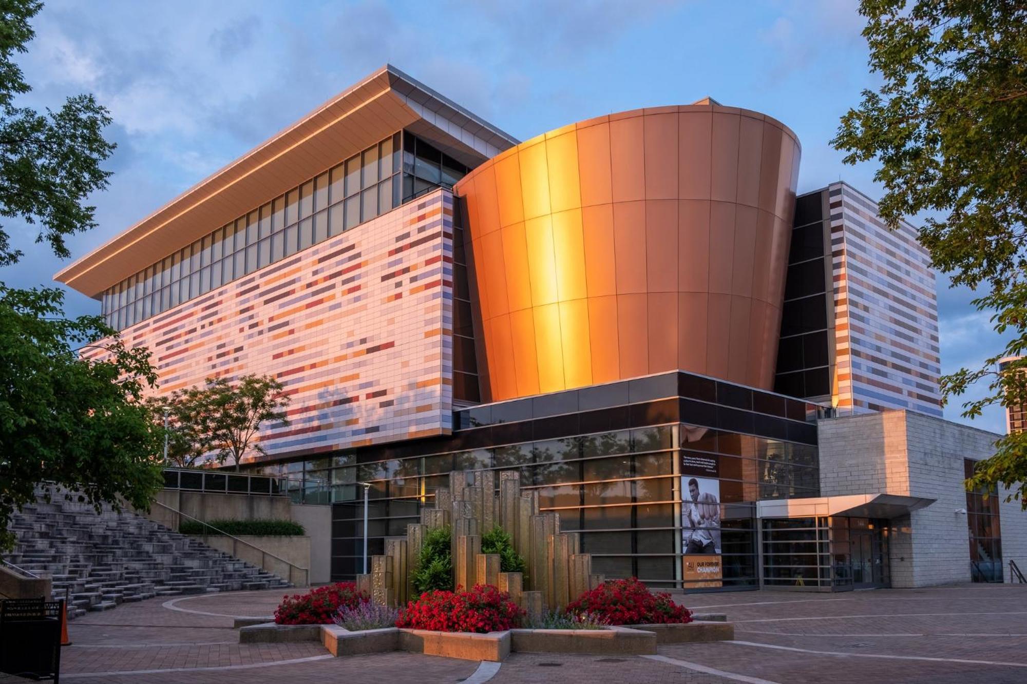 Crowne Plaza Airport Expo Ctr By Ihg Hotel Louisville