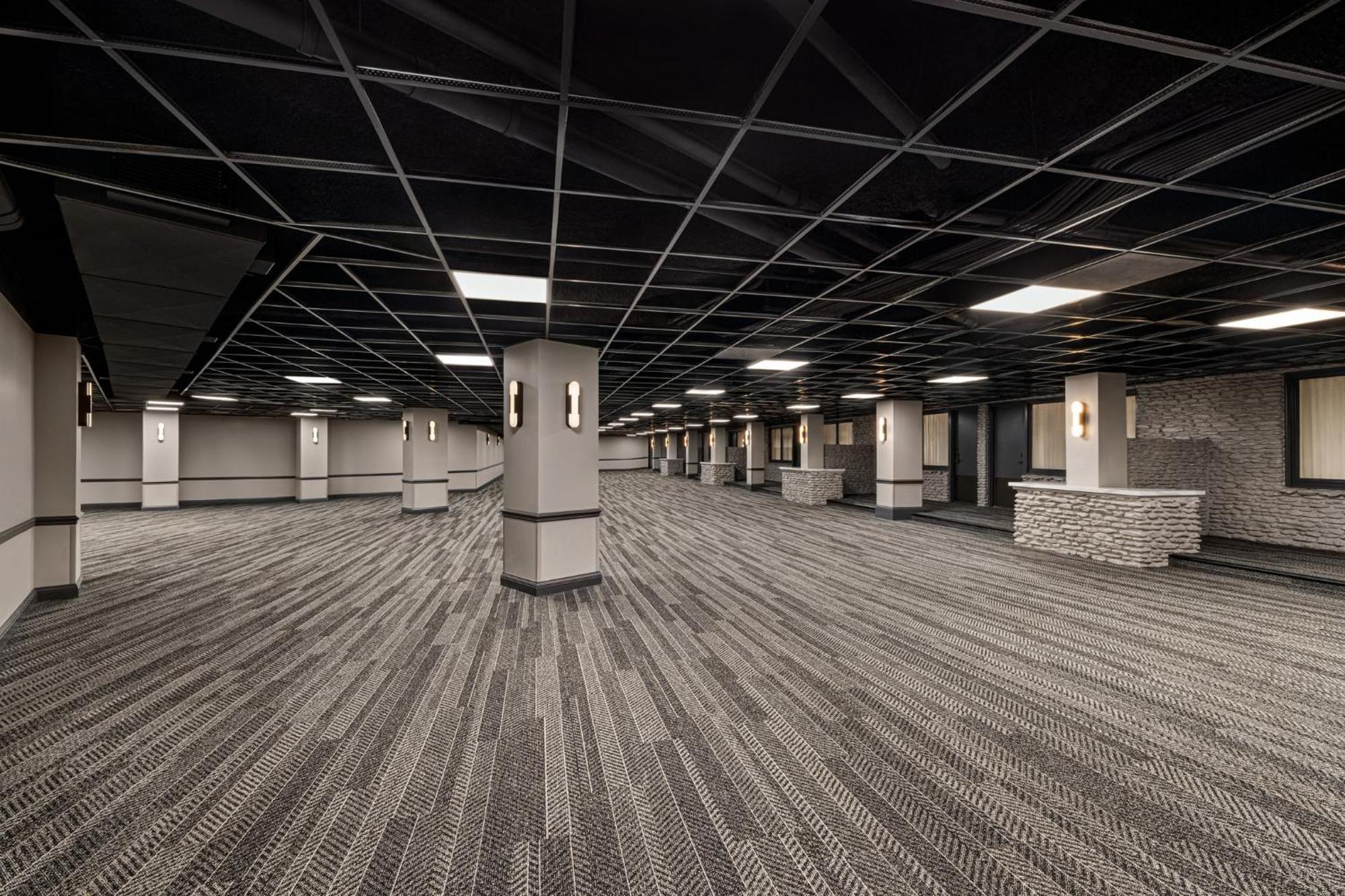 Crowne Plaza Airport Expo Ctr By Ihg Hotel Louisville